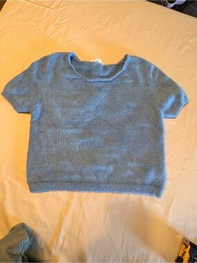 Garage Soft Fuzzy Scoop-Neck Short Sleeve Sweater - Pale Blue size 4.